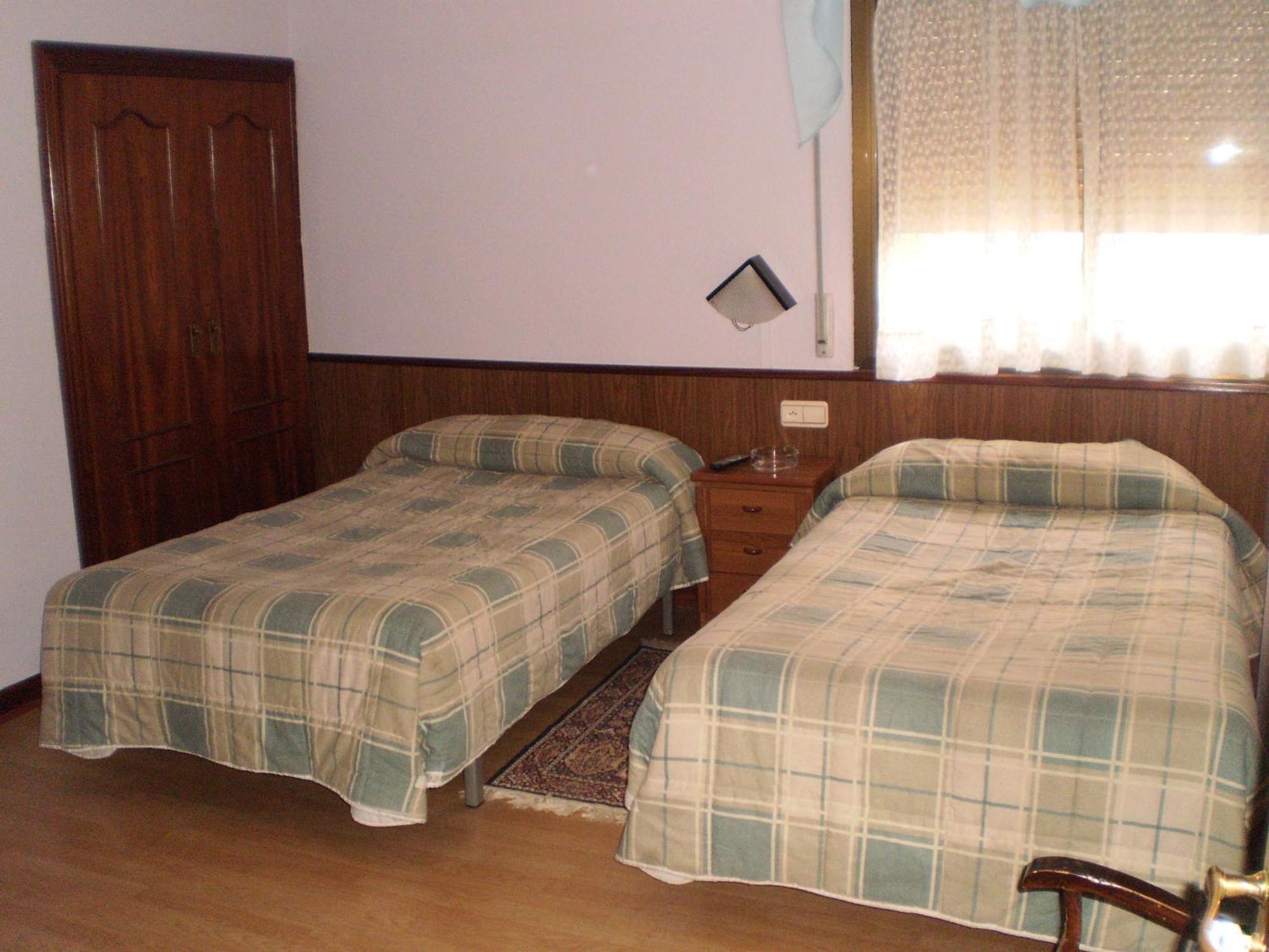 Hostal Hilton Бургос Екстер'єр фото