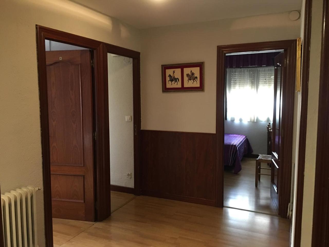 Hostal Hilton Бургос Екстер'єр фото
